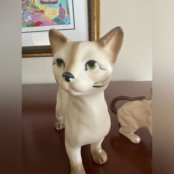 Lot of 2 Siamese Cat Porcelain Figurines Smaller is Lefton Cute Cat Japan - Picture 3 of 10